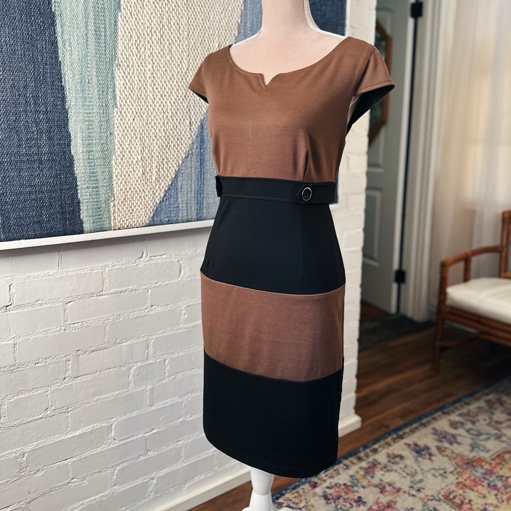 Liz Claiborne Petite Black and Brown Color Blocked Dress